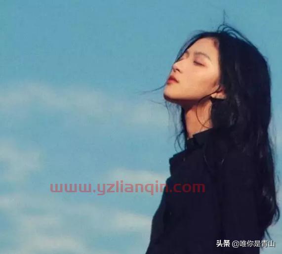 汤淼穿进一本男主黑化的豪门言情小说，成为了青梅女配